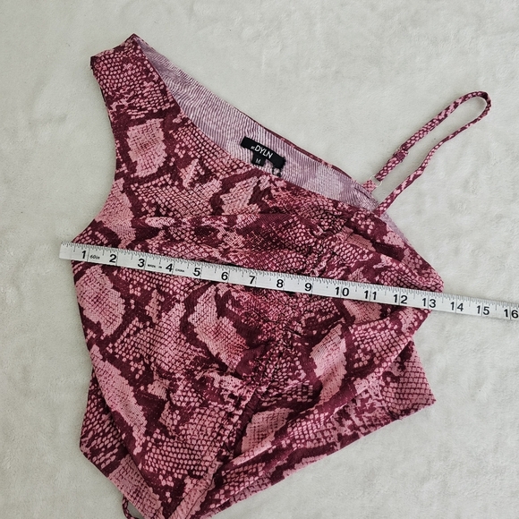 BY.DYLN Pink Snake Print One-Shoulder Ruched Crop Top Size M Revolve NWT - Picture 9 of 11